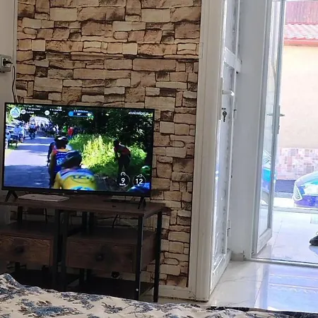 La Parter In Cu 2 Nivele Casa de Férias Constança